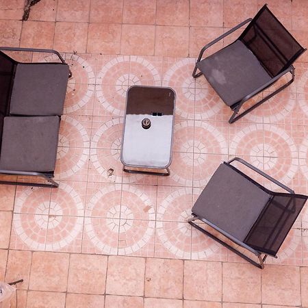 Appartement Tout Equipe Pour 6 Personnes A 15Min Des Plages Béziers Exteriér fotografie